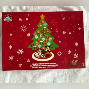 ⭐️NWT ❤️Disney Mickey Mouse 🎄 holiday tree advent calendar